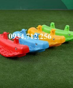 Bập bênh cá voi, ĐỒ CHƠI MẦM NON