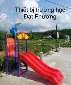 khu vui chơi trẻ 8025 – cầu trượt liên hoàn ngoài trời cho mầm non. Hình ảnh công ty Đạt Phương lắp đặt tại thành phố Đà Nẵng