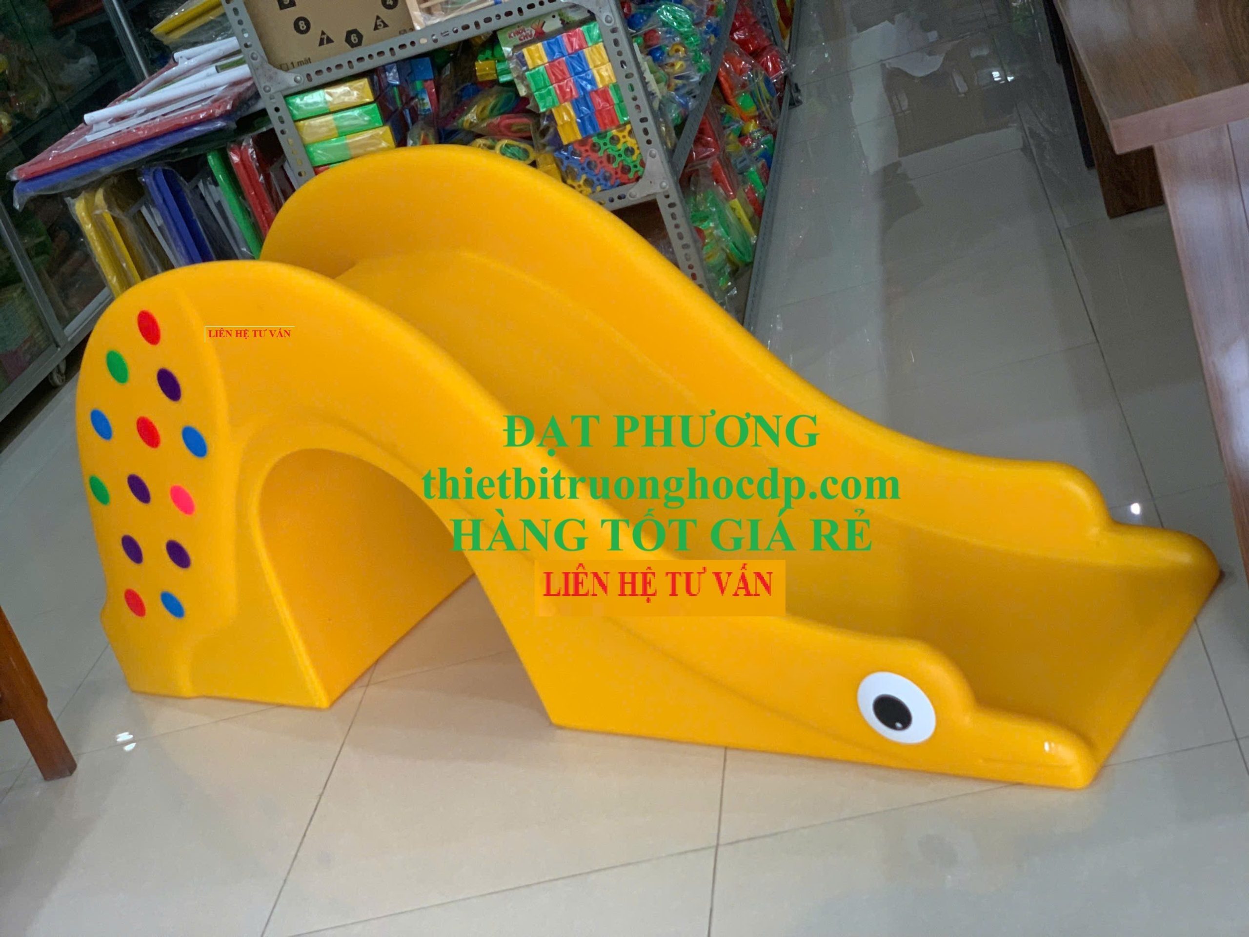 cau-truot-hang-chui-con-huou-nhua-nguyen-khoi-cho-truong-mam-non-ban-giam-hieu-chu-truong Cầu trượt nhựa đúc nguyên khối ZK 176-2