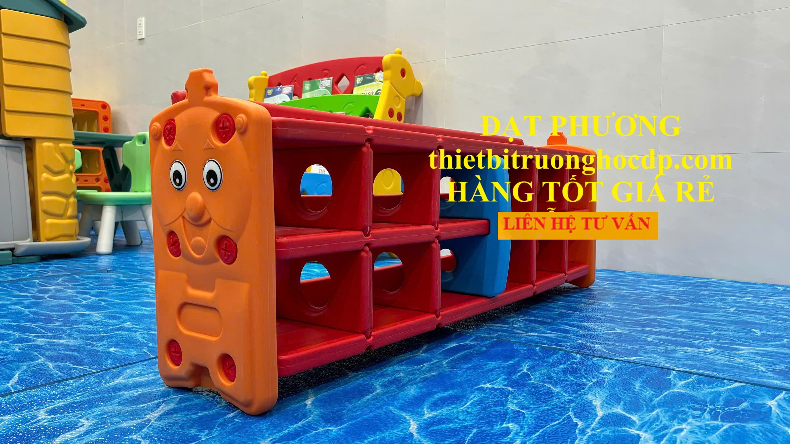 ke-de-dep-nhua-cho-be-mam-non_truong-mam-non_tu-thuc_hieu-truong_hieu-pho_ket-toan_san-choi-an-toan_nhua-nhap-khau-chinh-hang_gia-re