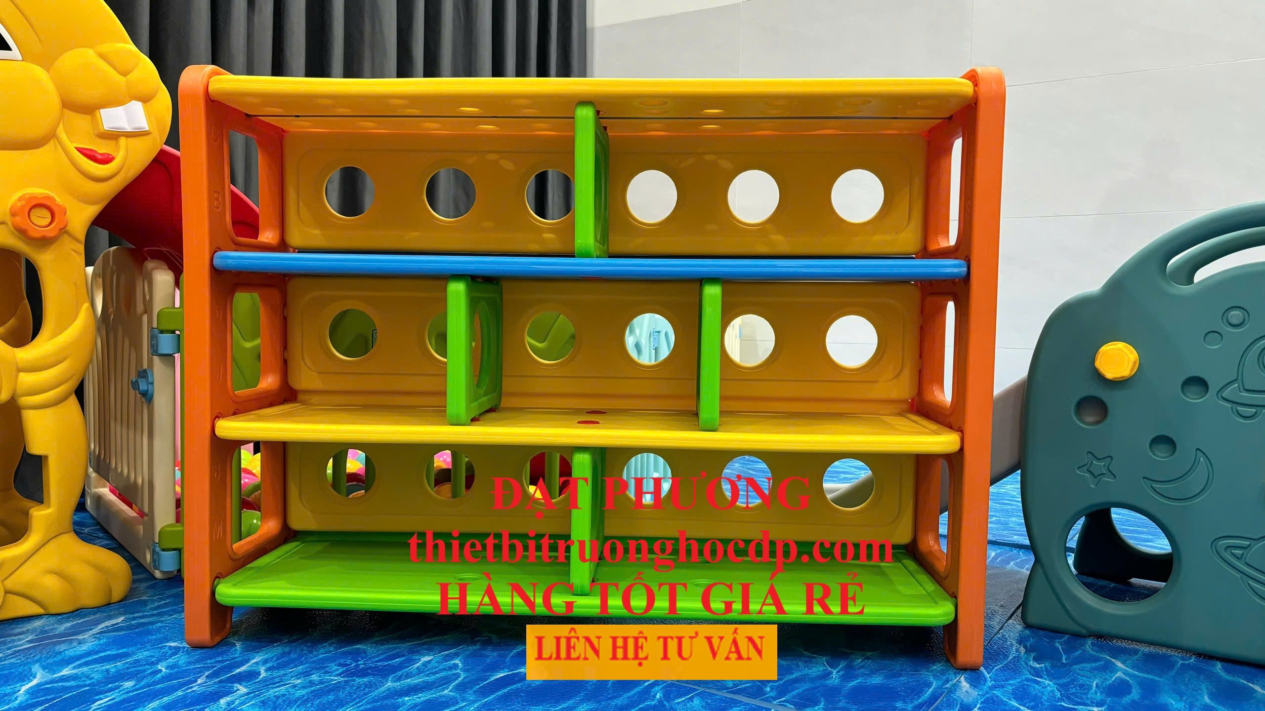 ke-goc-nhua-cho-be-mam-non_truong-mam-non_tu-thuc_hieu-truong_hieu-pho_ket-toan_san-choi-an-toan_nhua-nhap-khau-chinh-hang_gia-re