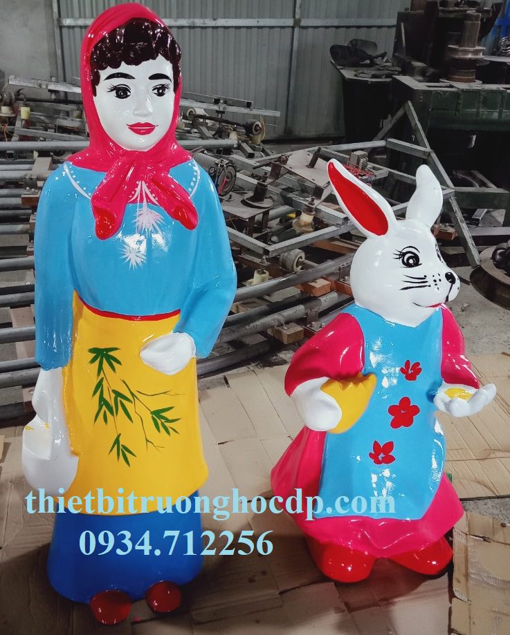 CÔ BÉ QUÀNG KHĂN ĐỎ