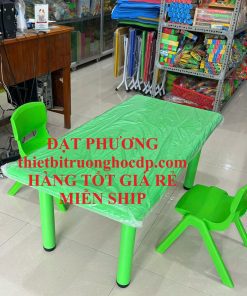 Bàn nhựa đúc chữ nhật cho bé hàng Việt Nam cao cấp Đạt Phương